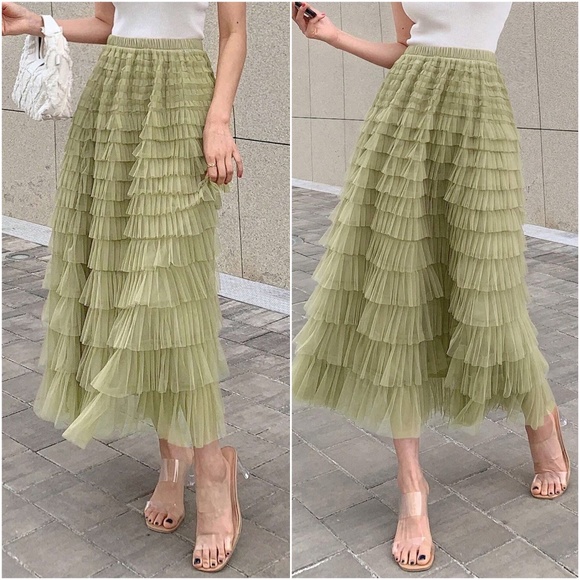 Luxe Mesh Layered Evening Flowy Maxi Skirt - Picture 3 of 8